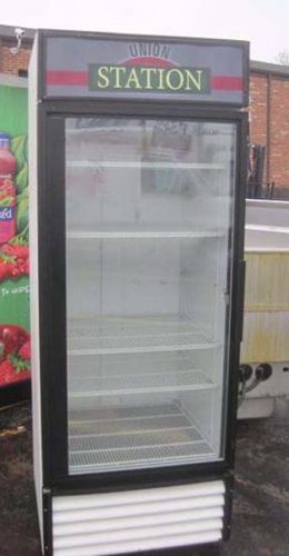 GDM26 True 1 Glass Door Merchandiser - Refrigerator/Cooler