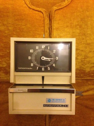 CINCINNATI EMPLOYEE TIME CLOCK PUNCH STAMP RECORDER WORKS