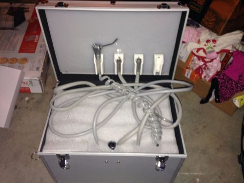 Portable dental unit