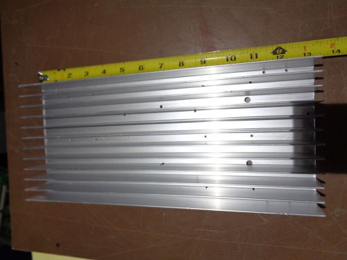 LARGE ALUMINUM HEATSINK 12 FINS 13- 1/4 &#034;x  5&#034; x 1-1/4&#034;  x 1-3/4&#034; 1/4&#034;base