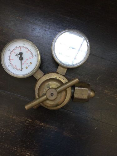 Smith Oxygen Regulator Gauge No Num H1940G-540