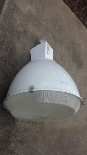 Used cew 100 watt led multi-tap 22 inch low bay lights = 400 watt metal halide for sale