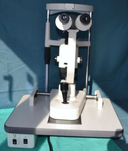 Topcon SL-1E Slit Lamp