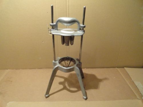 Vintage? Onion (Bloomin?) Slicer/Cutter. Aluminum Body