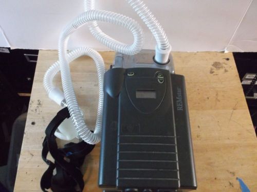 Respironics REMstar plus respirator with hose and mask + humidity chamber