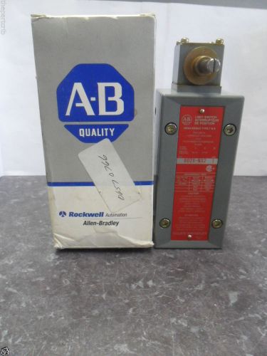 NEW ALLEN BRADLEY 802X-NX2 EXPLOSION PROOF HAZARDOUS LOCATION LIMIT SWITCH NIB