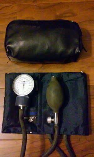 Select Medical Sphygmomanometer Gauge Adult Cuff Adjustable W/case