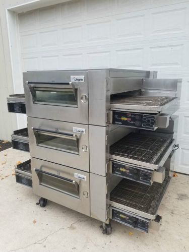 LINCOLN IMPINGER 1600 TRIPLE STACK NATURAL GAS CONVEYOR PIZZA OVEN 32&#034; WIDE BELT