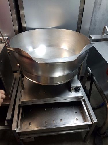 Set-15 used cleveland braising pan / tilt skillet for sale