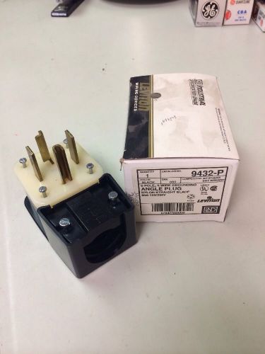 Leviton 9432-P 3 Pole 4 Wire Grounding Angle Plug 30 amp 125/250v