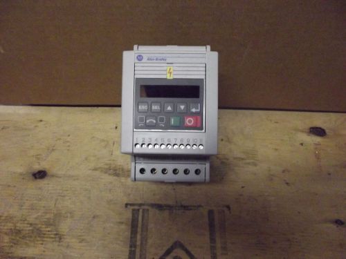 Allen Bradley 160-AA02NSF1P1 Series C 208-240 in / 208-230 out 0.5hp