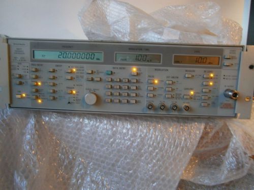 WILTRON SWEPT FREQUENCY SYNTHESIZER MODEL 6747B 10MHz to 20GHz