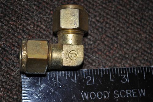 (10) Ten. SWAGELOK TUBE 90 degree ELBOW, (NEW) SOLID BRASS from Bulk box NOS