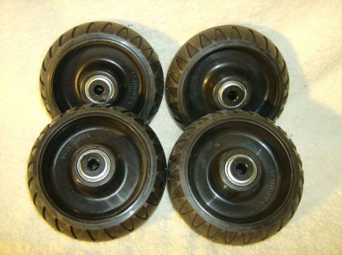 SET OF 4 WHEELS FOR STRYKER STRETCHER