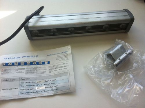 Color Kinetics LED 13&#034; Vaya Linear Bar Light, 4000K, Wall wash Philips