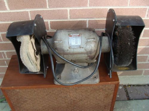 MILWAUKEE 1/2 HP HEAVY DUTY BENCH GRINDER MODEL V121