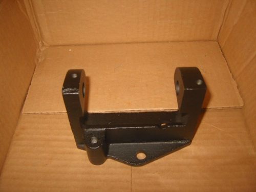 DELTA   1341740   BRACKET  NEW