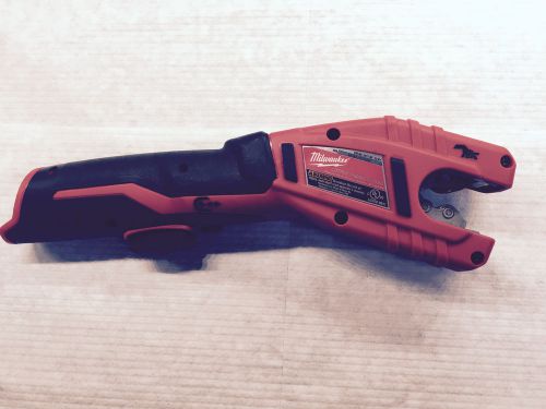 Milwaukee 2471-20 Cordless Tube Cutter