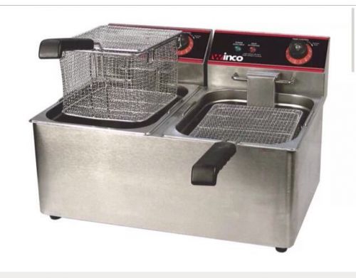 Winco Countertop Commerical  Deep Fryer, Twin Well, 32 lbs Oil Capacity EFT-32