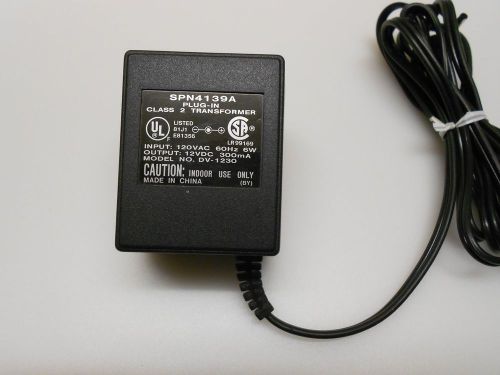 SPN4139A Plug inTransformer DV-1230 Imput:120VAC 60Hz 6W / Output: 12VDC 300mA