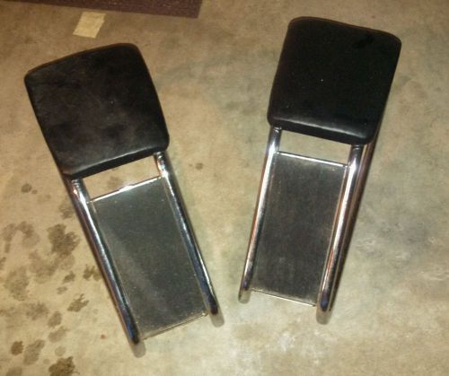 Shoe Fitting Stools (Set of 2)