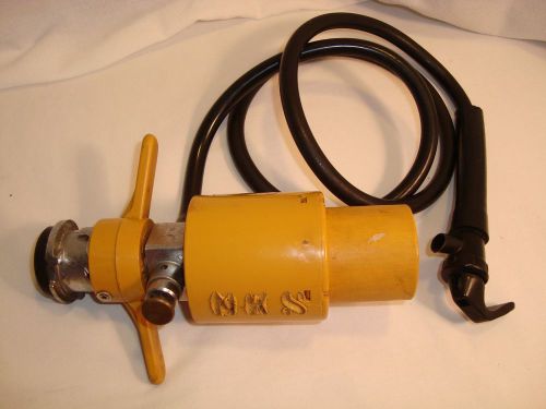 Vintage Tap Rite Beer Keg Tap Coupler Hand Pump Yellow 8&#034;