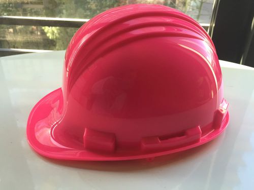 North Safety HOT PINK  4 PT RATCHET SUSPENSION HDPE STANDARD SAFETY HARD HAT CAP