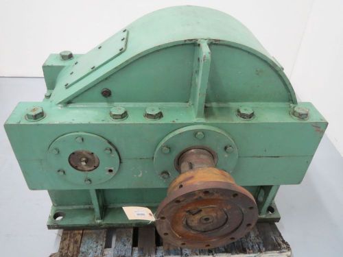 HORSBURGH &amp; SCOTT SPEED REDUCTION 5-1/2 IN 4-1/4 IN 3:1 GEAR REDUCER B282414