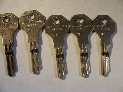 5 -1933,1934 DODGE, CHRYSLER  DESOTO OMEGA XD  NOS   KEY BLANK  UNCUT  LOCKSMITH