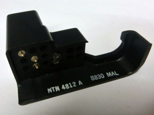 Motorola MT1000 HT600 MTX800 MTX810 Portable radio Headset Adapter NTN4812A