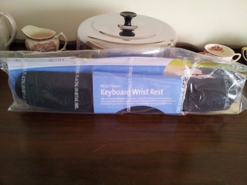 Kensington Wrist Pillow Keyboard Wrist Rest - Black - Black New in Package