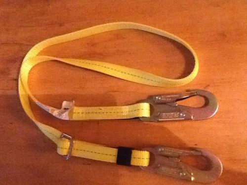 1 NEW 6 &#039; PROTECTA POSTIONING  LANYARD WITH 2 locking snap fasteners NYLON WED