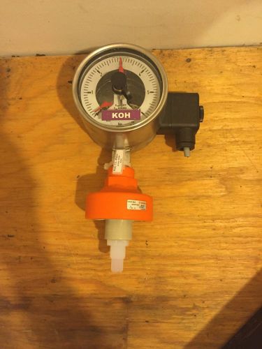 Stubbe MDM902 Diaphragm Pressure Gauge W/ Wika 233.5.100 1355371421