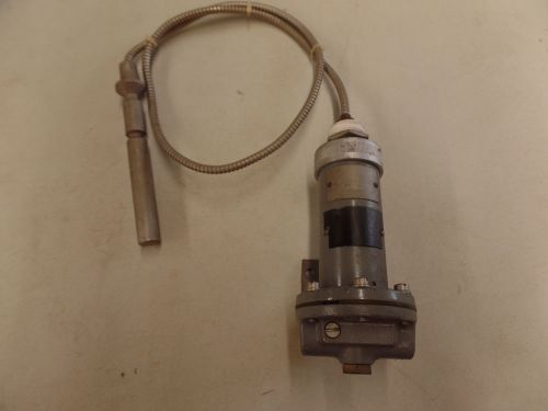 PNEUMATIC TEMPERATURE TRANSMITTER MODEL 33A