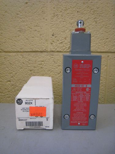 New Allen Bradley 802X-D7 Ser B Limit Switch w/ Z-21331 Operator Head