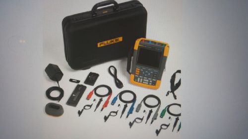 Fluke 190-204/AM/S 4 Channel LCD Color ScopeMeter Oscilloscope with SCC290 Kit,