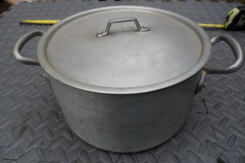 Commercial Hammered Aluminum Stock Pot  w/ Lid