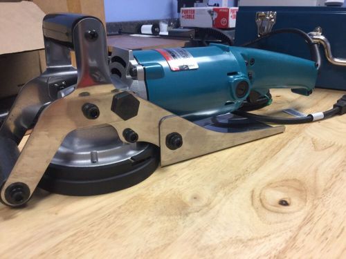 Makita PC1100