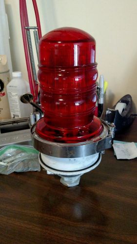 LED Dialight Obstruction Light 860-1R02-001 (120 VAC) WORKS