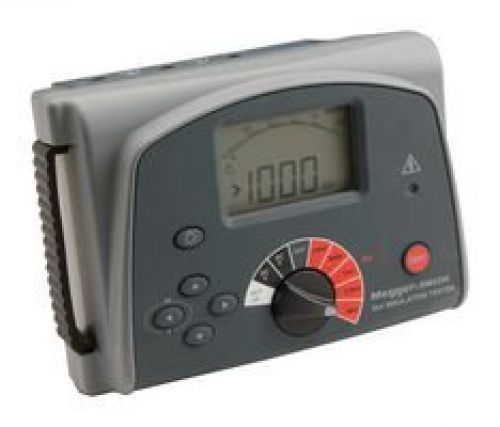 Megger BM5200 5k Insulation Tester, Digital/Analog Display, 100G, CATIII 600V