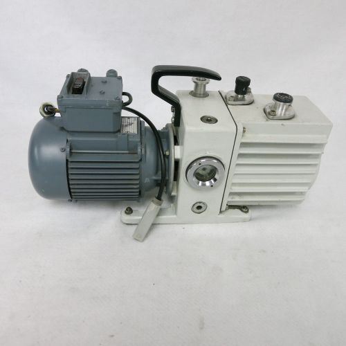 Leybold Heraeus Trivac D4A/ WS Dual Stage Rotary Vane Vacuum Pump W/.25 KW Motor