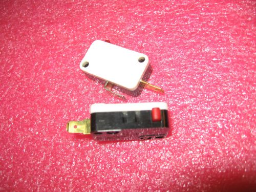 5 UNITS P/N 0E33-01A0 CHERRY MICRO SWITCH, 10A 250V, 2 PINS