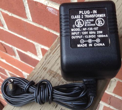 Plug-In Power Adaptor NF-135-10T for Radio Charger