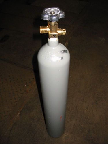 6lb co2 cylinder w/valve (for beer) for sale