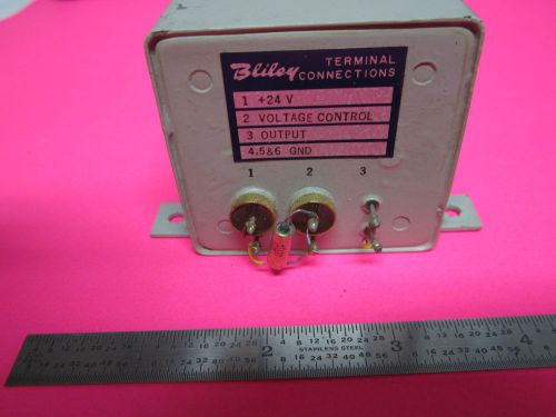 VINTAGE QUARTZ OSCILLATOR FREQUENCY STANDARD 10.24 MHz