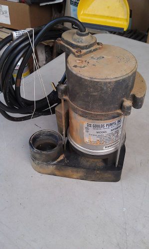 9J70 SUMP PUMP, GOULDS PUMPS SP025V: 115VAC 2.4A, 1-1/2&#034; EXHAUST, 7&#034; X 5&#034; X 10&#034;