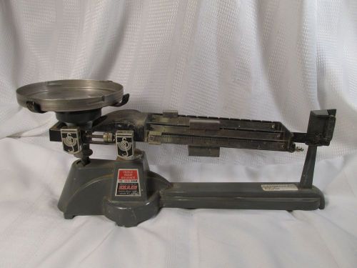 VINTAGE OHAUS TRIPLE BEAM BALANCE SCALE 2610 gram c1940 - Works!