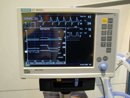 SIEMENS SC9000XL PATIENT MONITOR + REMOTE CONTROL + ECG, NIBP LEADS + POWER PACK