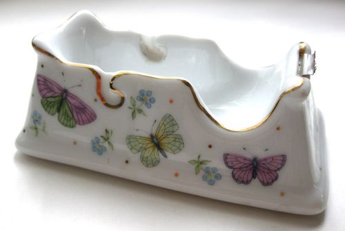 VTG WHITE PORCELAIN WITH BUTTERFLY DESIGN TAPE DISPENSER WITH GOLD RIM