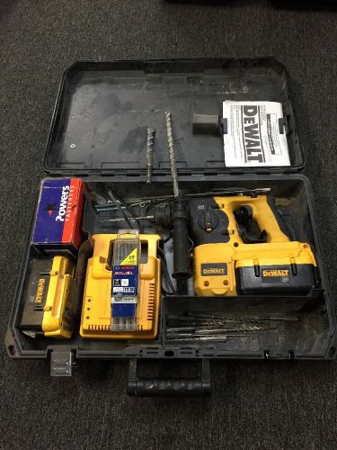 DEWALT DC233 36 VOLT 1&#034; CORDLESS LI-ION SDS PLUS ROTARY HAMMER KIT 2 Batterys